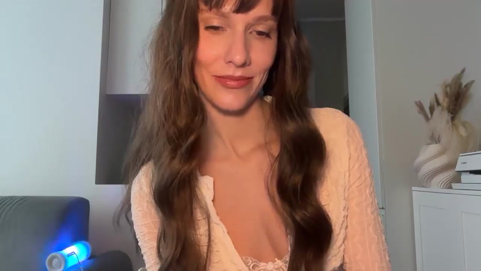 Gallery image thumbnail from Mia_Na's myfreecams stream on, 04/29/2026, 14:03 image 17 of 20