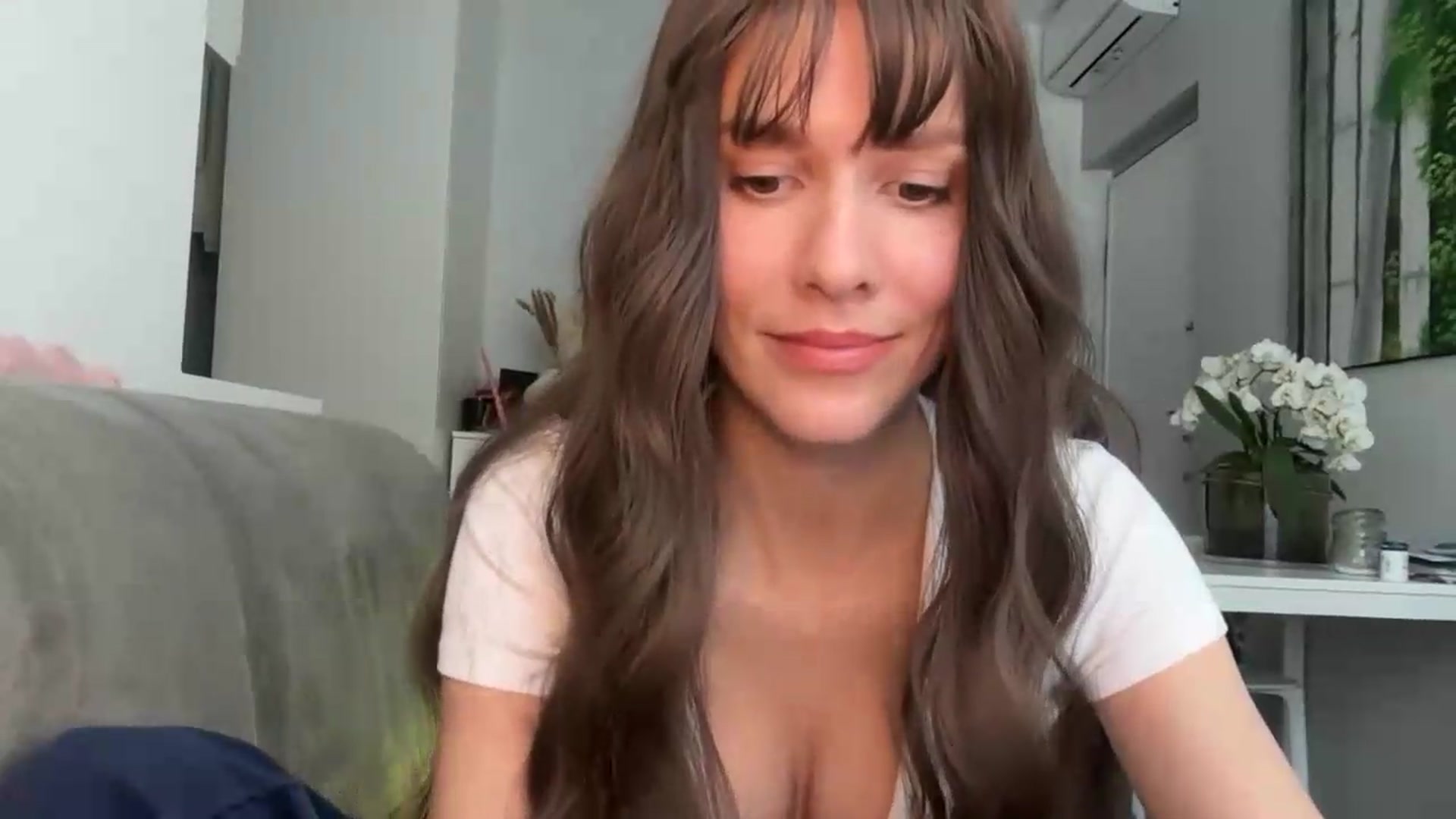 Gallery image thumbnail from Mia_Na's myfreecams stream on, 05/01/2026, 09:43 image 19 of 20