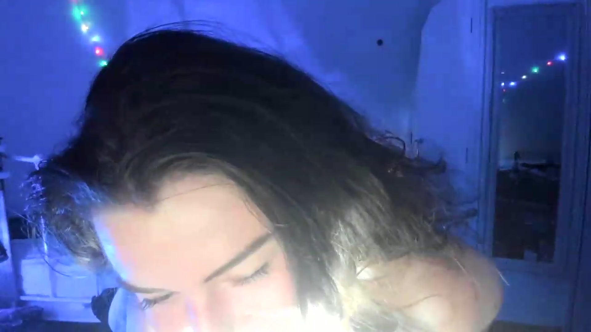 Gallery image thumbnail from Mia_Snow's myfreecams stream on, 09/01/2026, 22:44 image 11 of 20