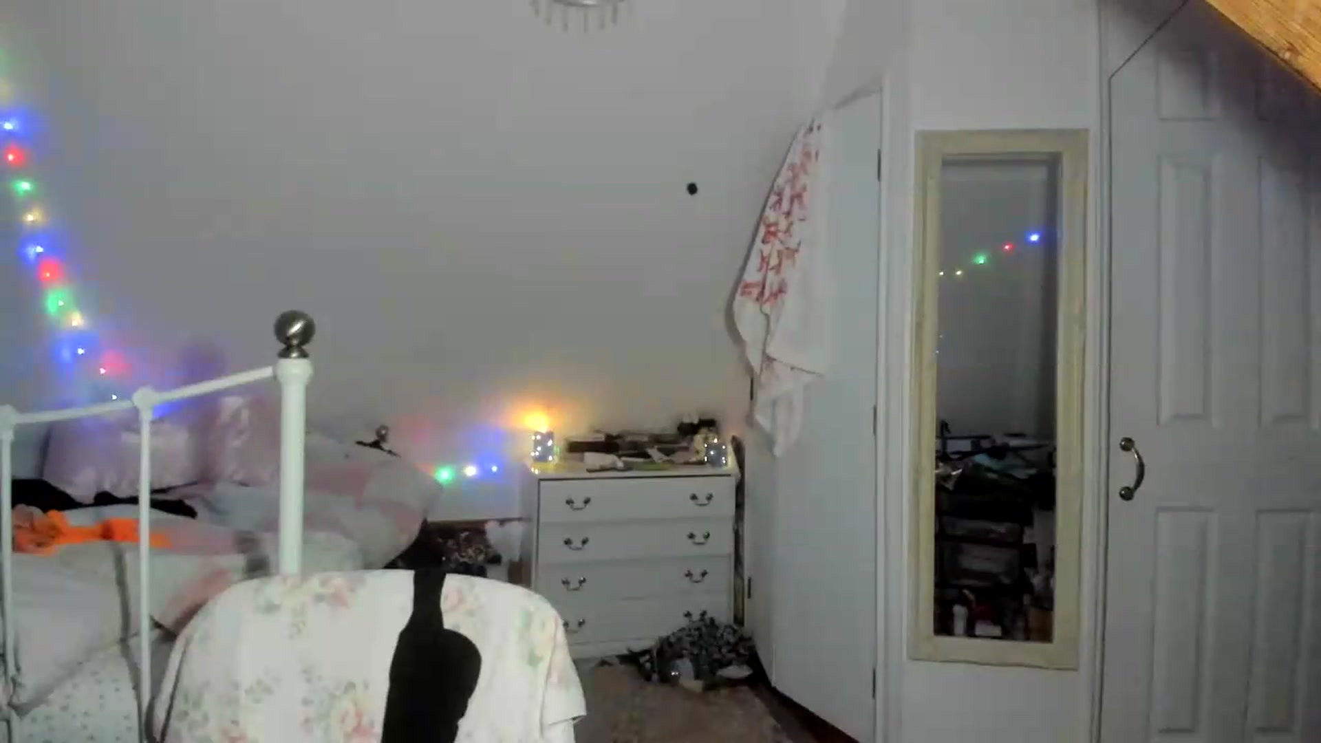 Gallery image thumbnail from Mia_Snow's myfreecams stream on, 09/04/2026, 21:18 image 10 of 20