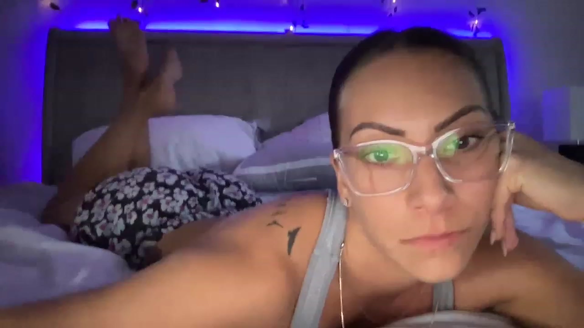 Gallery image thumbnail from Mia_Styles's myfreecams stream on, 02/03/2023, 19:21 image 12 of 20