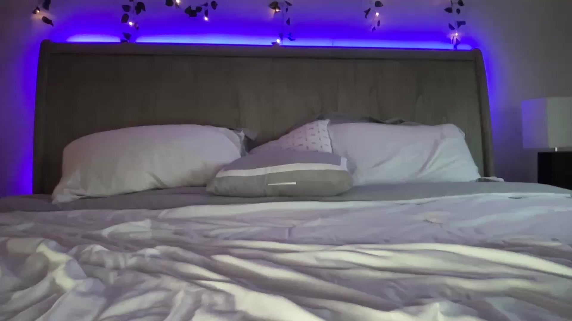 Gallery image thumbnail from Mia_Styles's myfreecams stream on, 02/03/2023, 19:21 image 13 of 20