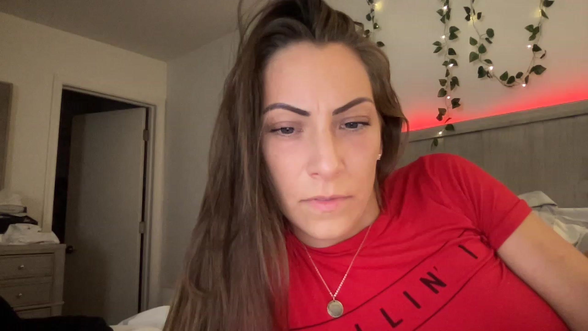 Gallery image thumbnail from Mia_Styles's myfreecams stream on, 02/21/2023, 24:36 image 13 of 20