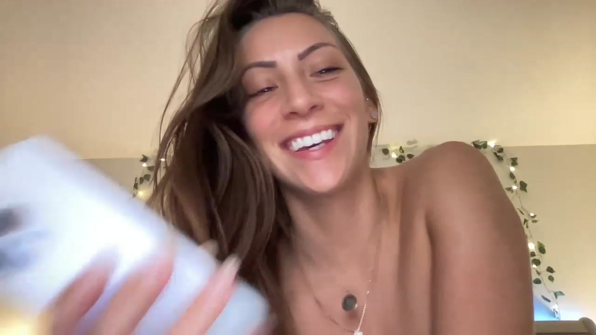 Gallery image thumbnail from Mia_Styles's myfreecams stream on, 03/03/2023, 01:16 image 17 of 20