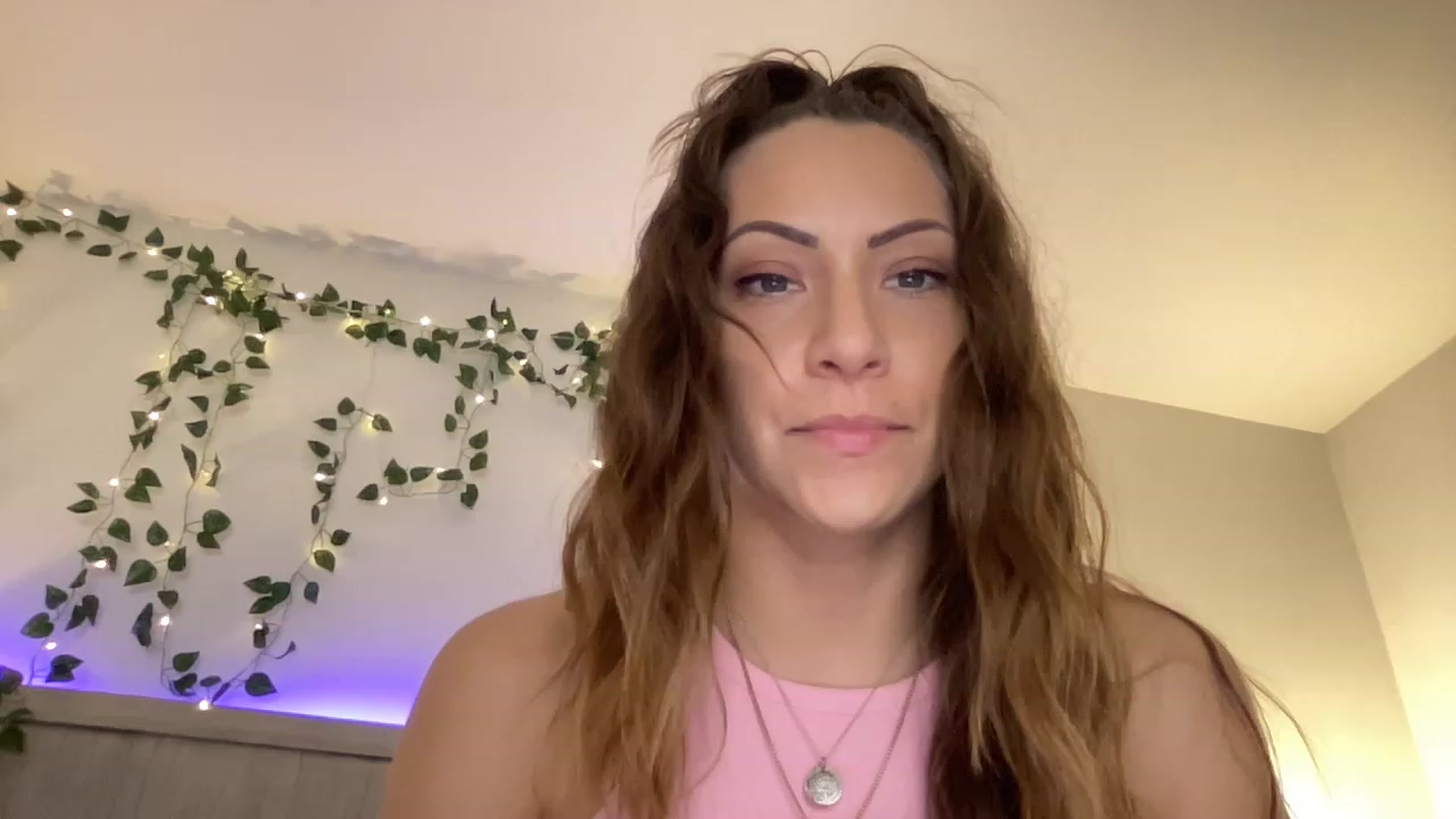 Gallery image thumbnail from Mia_Styles's myfreecams stream on, 03/15/2023, 24:03 image 20 of 20