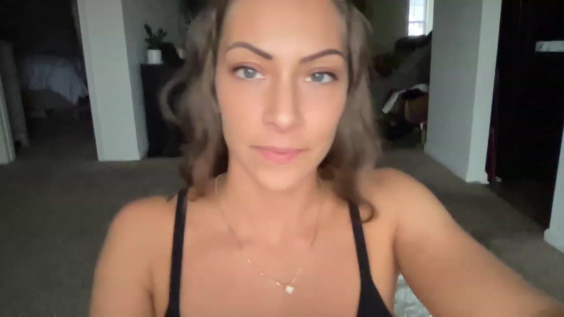 Gallery image thumbnail from Mia_Styles's myfreecams stream on, 03/25/2023, 22:42 image 14 of 20