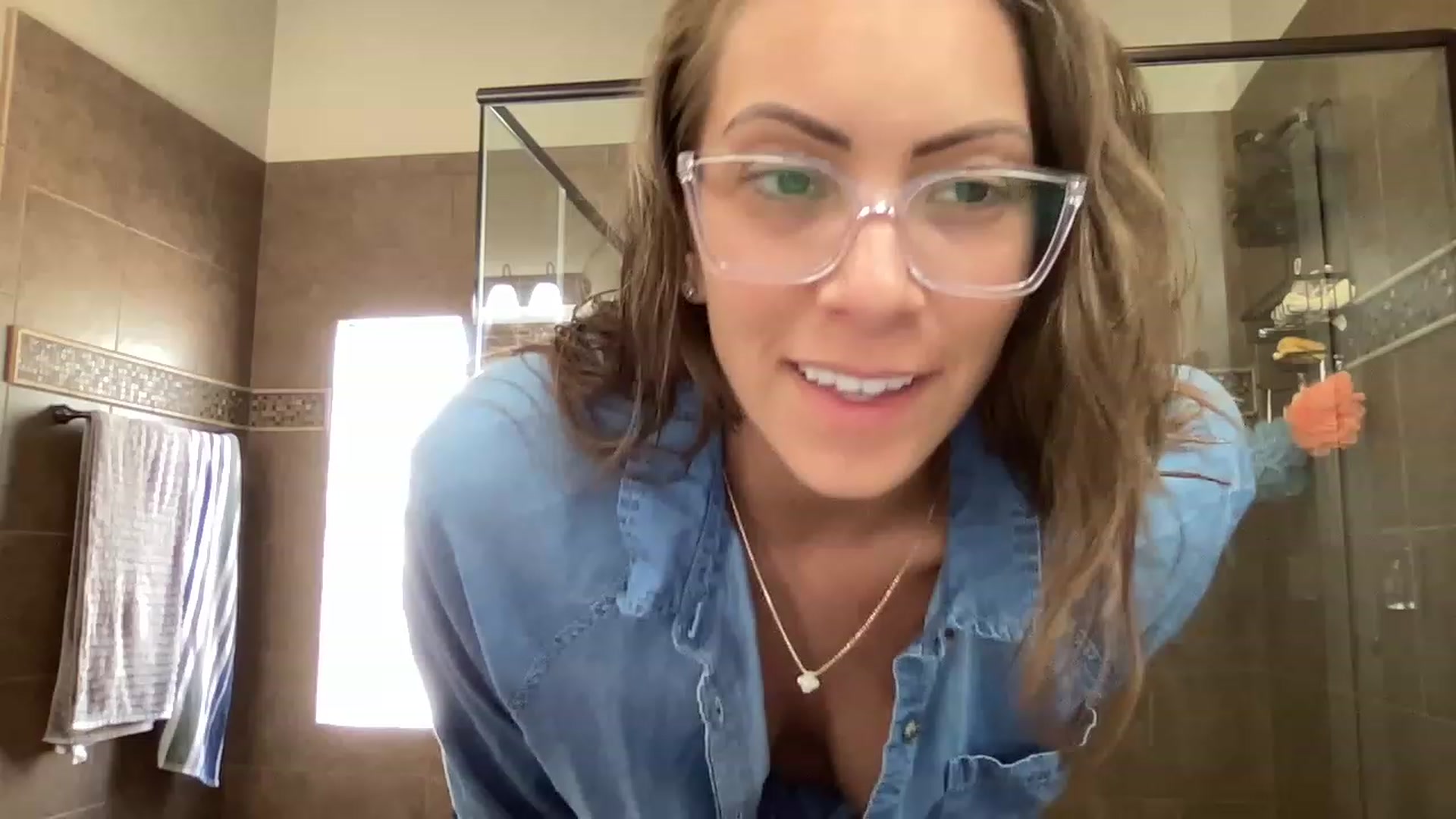 Gallery image thumbnail from Mia_Styles's myfreecams stream on, 04/05/2023, 21:42 image 6 of 20