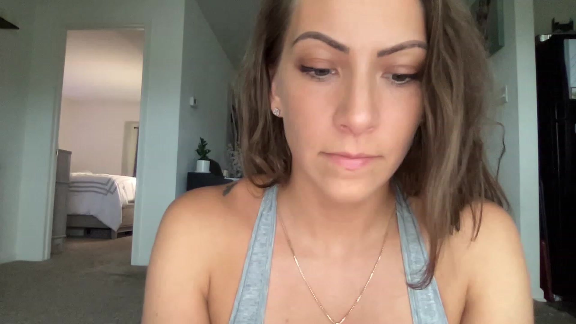 Gallery image thumbnail from Mia_Styles's myfreecams stream on, 04/06/2023, 22:37 image 9 of 20