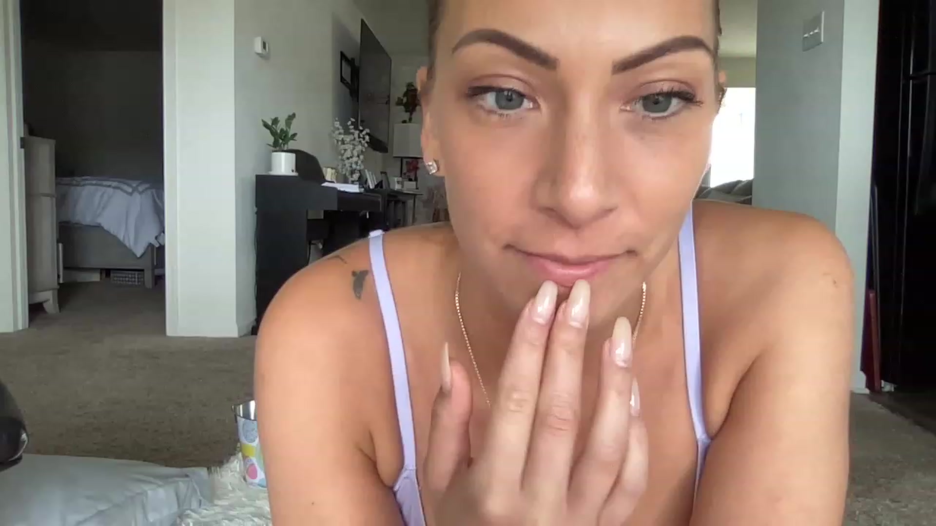 Gallery image thumbnail from Mia_Styles's myfreecams stream on, 04/08/2023, 22:13 image 3 of 20