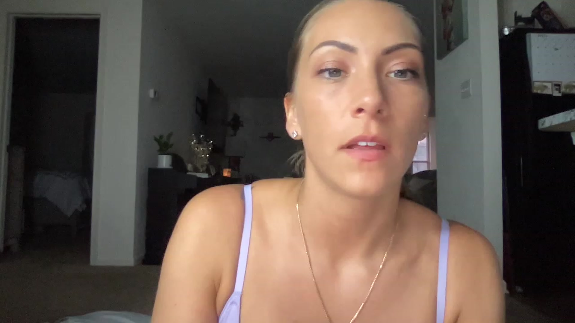 Gallery image thumbnail from Mia_Styles's myfreecams stream on, 04/08/2023, 23:56 image 11 of 20