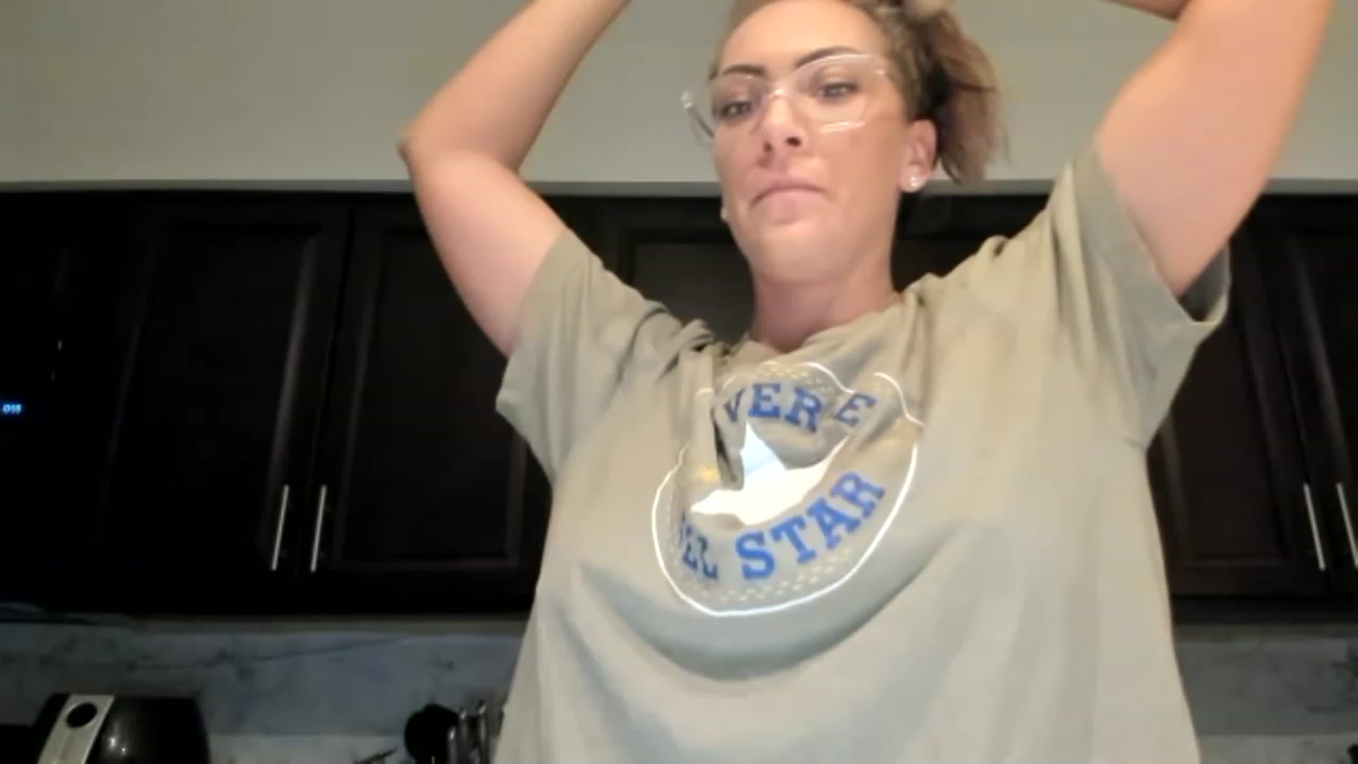 Gallery image thumbnail from Mia_Styles's myfreecams stream on, 04/16/2023, 03:18 image 7 of 20