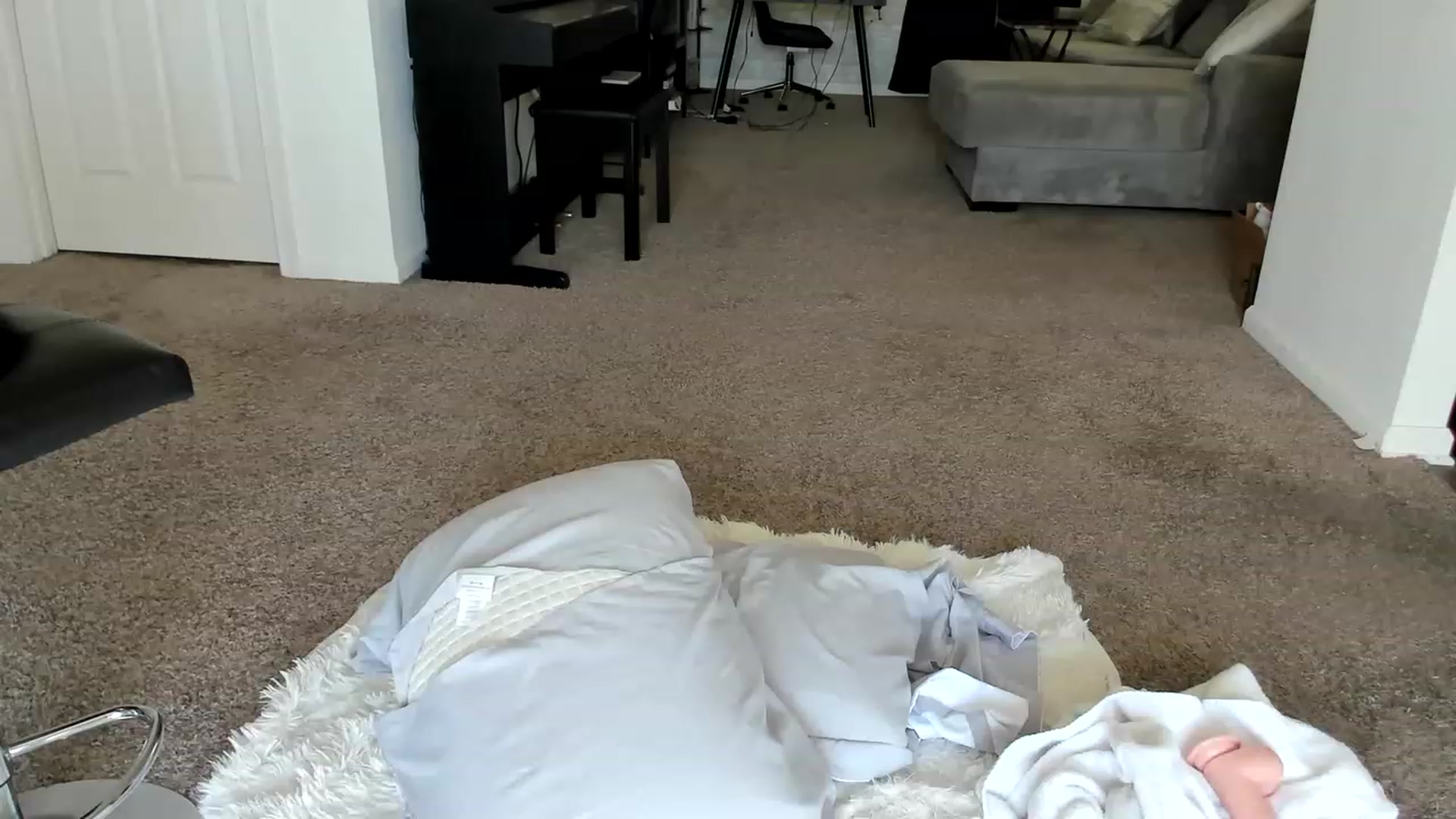Gallery image thumbnail from Mia_Styles's myfreecams stream on, 04/20/2023, 19:39 image 4 of 20