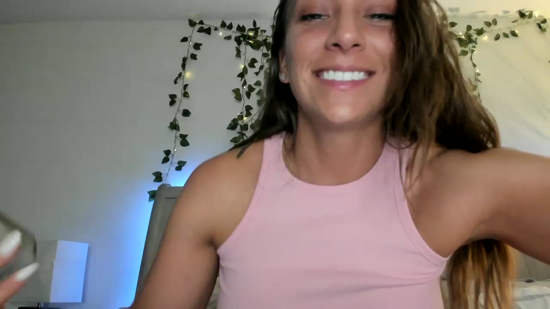Gallery image thumbnail from Mia_Styles's myfreecams stream on, 04/22/2023, 03:45 image 8 of 20