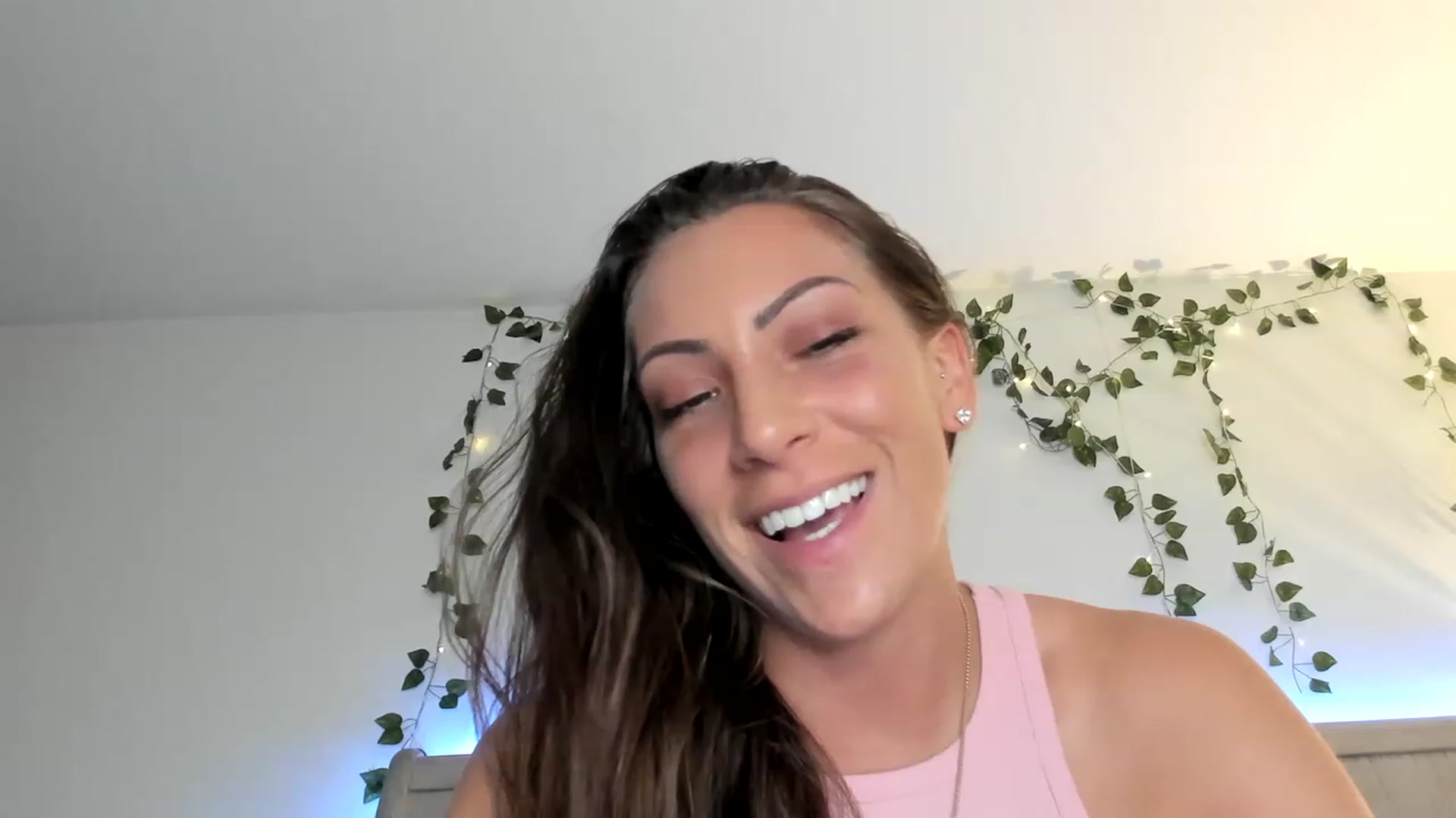 Gallery image thumbnail from Mia_Styles's myfreecams stream on, 04/22/2023, 03:45 image 17 of 20