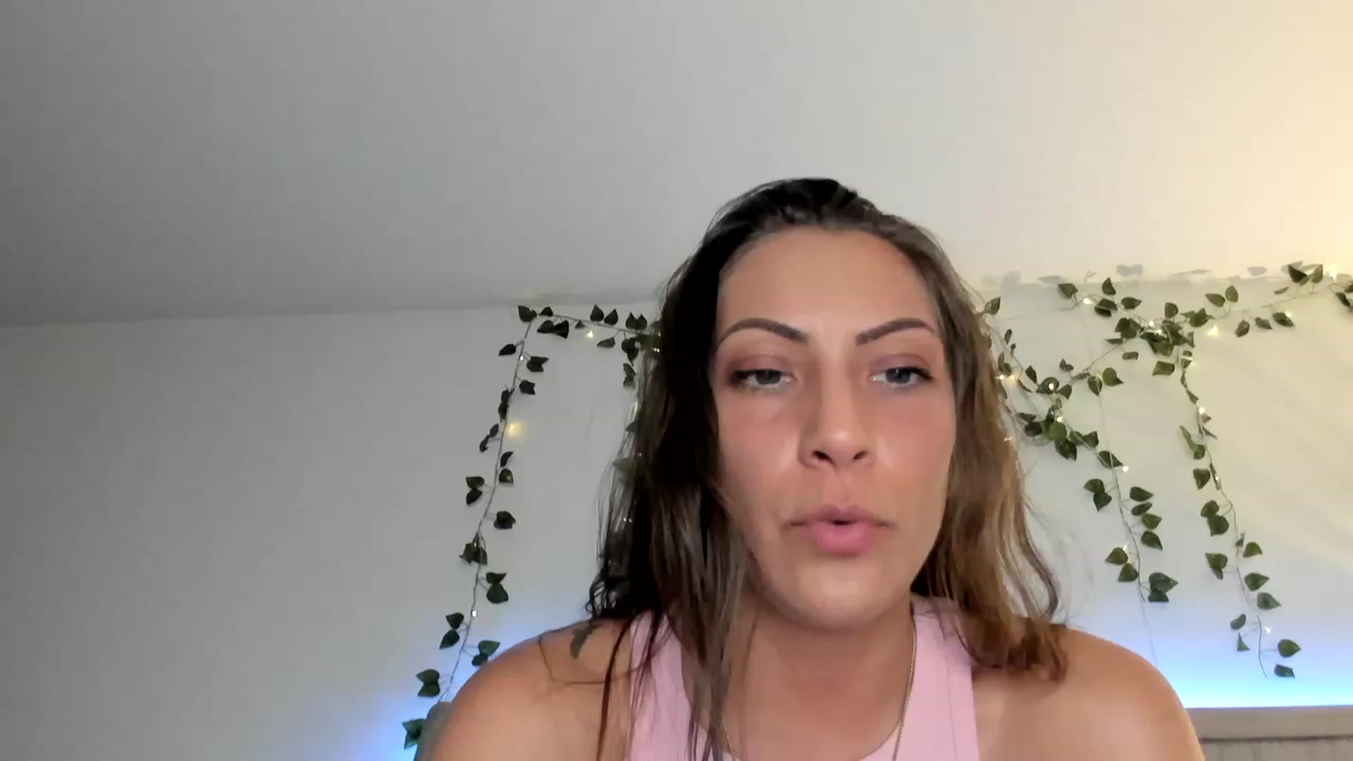 Gallery image thumbnail from Mia_Styles's myfreecams stream on, 04/22/2023, 03:45 image 20 of 20