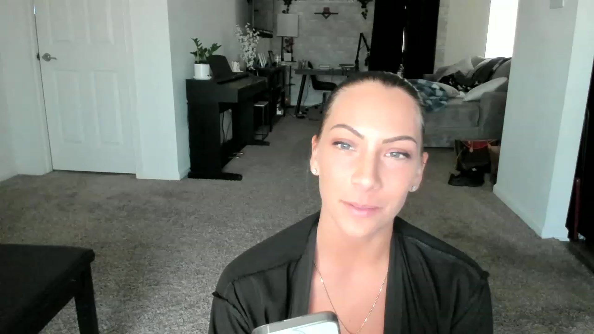 Gallery image thumbnail from Mia_Styles's myfreecams stream on, 04/23/2023, 24:18 image 11 of 20