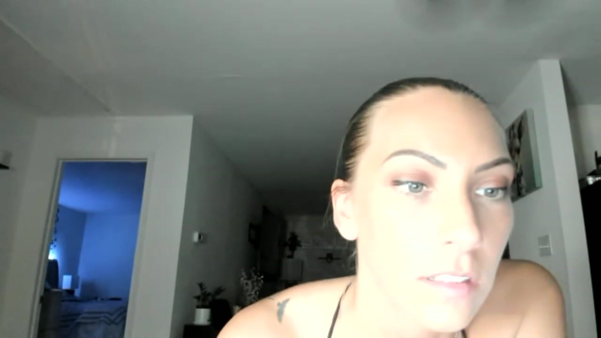 Gallery image thumbnail from Mia_Styles's myfreecams stream on, 04/23/2023, 02:17 image 20 of 20