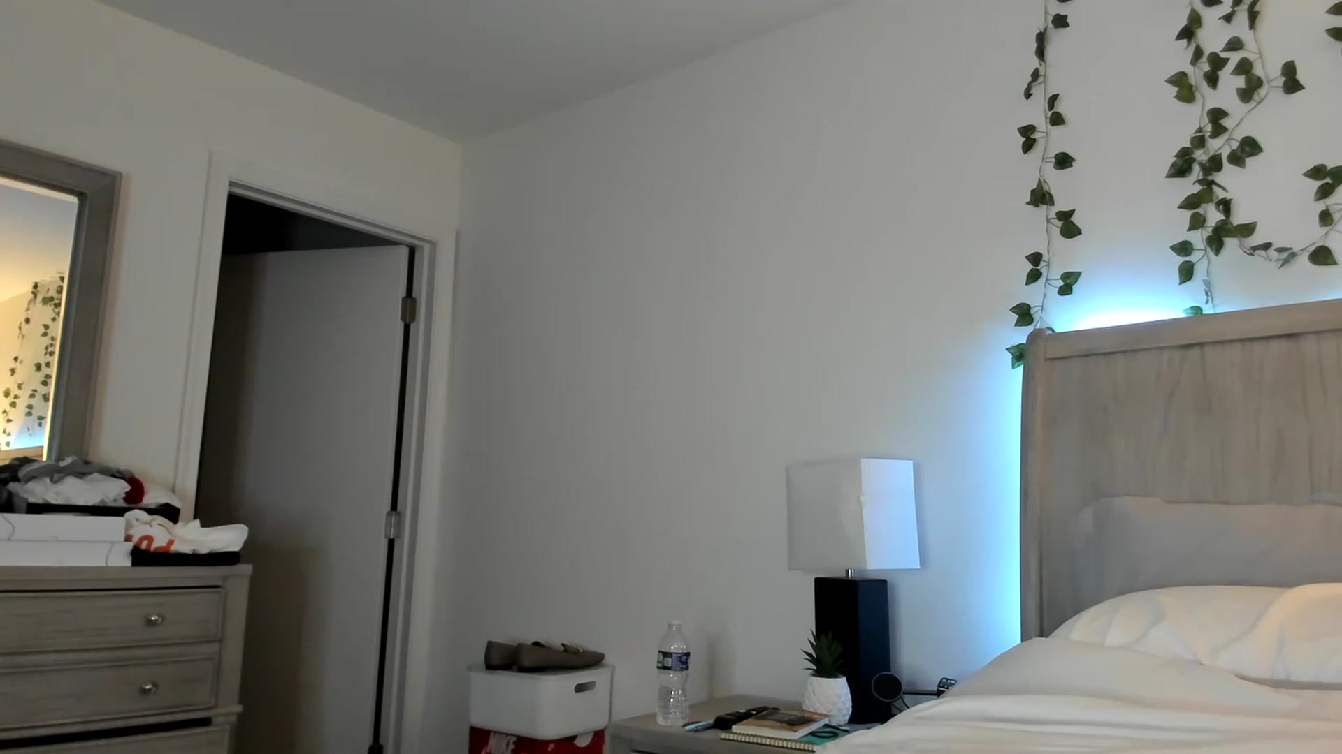 Gallery image thumbnail from Mia_Styles's myfreecams stream on, 04/25/2023, 01:55 image 16 of 20