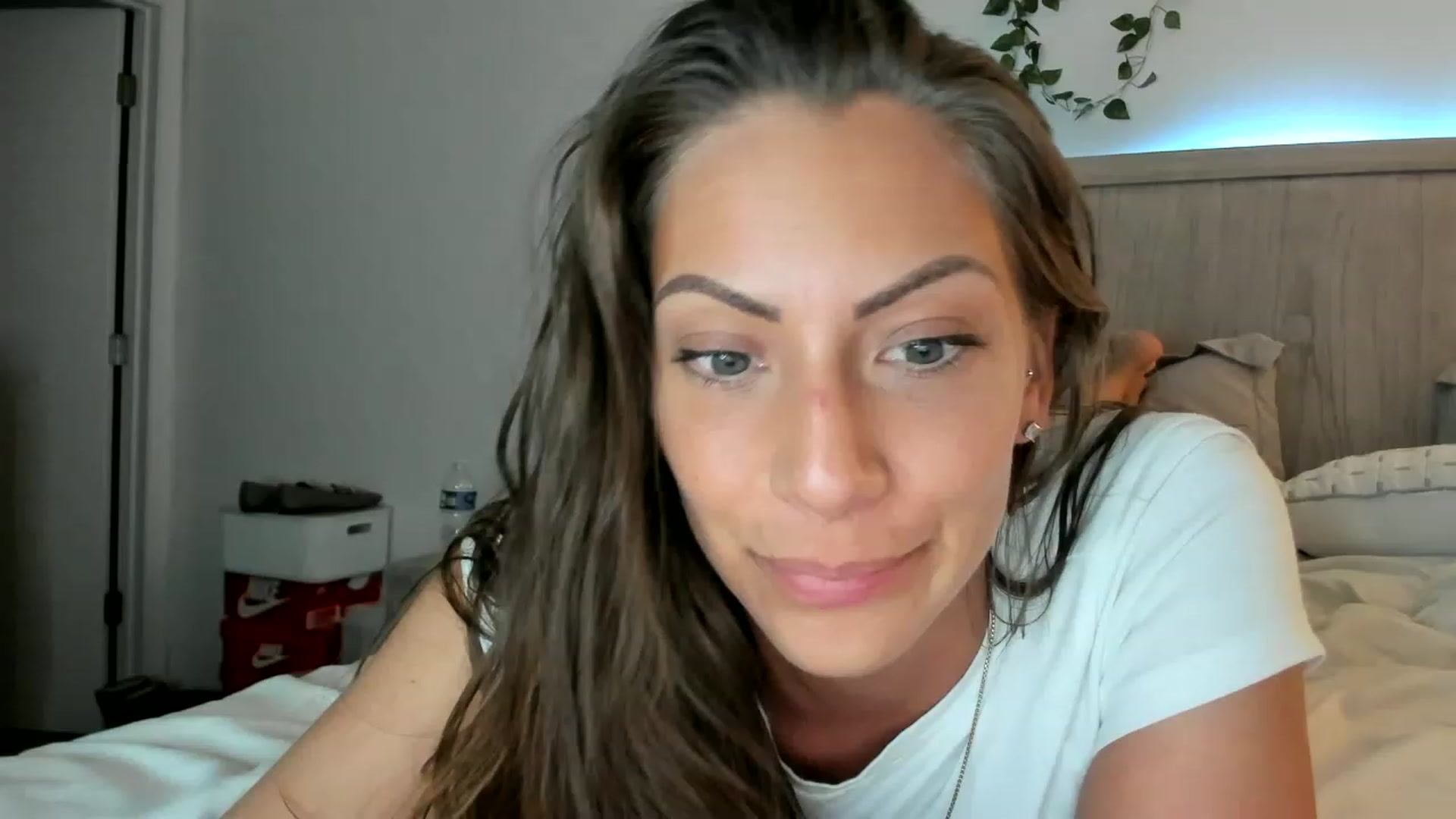 Gallery image thumbnail from Mia_Styles's myfreecams stream on, 04/25/2023, 01:55 image 6 of 20