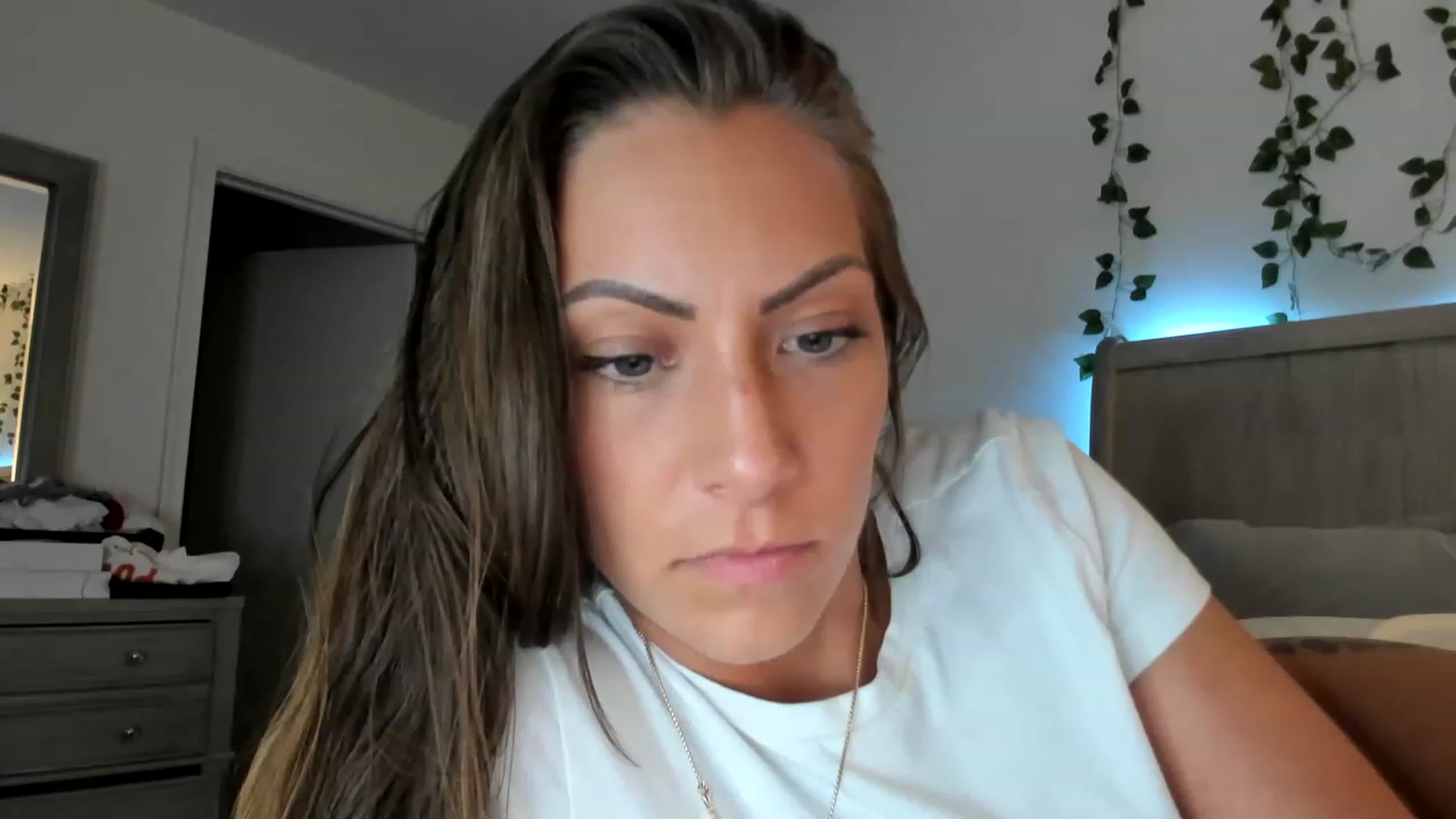 Gallery image thumbnail from Mia_Styles's myfreecams stream on, 04/25/2023, 01:55 image 15 of 20
