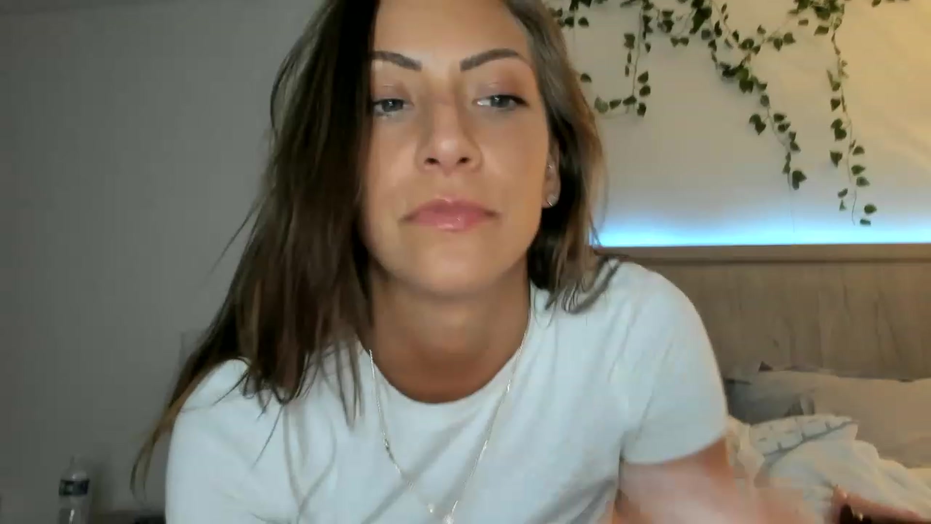 Gallery image thumbnail from Mia_Styles's myfreecams stream on, 04/25/2023, 02:55 image 2 of 20