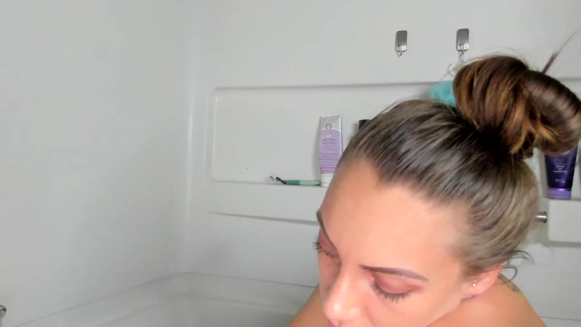 Gallery image thumbnail from Mia_Styles's myfreecams stream on, 05/06/2023, 04:28 image 20 of 20
