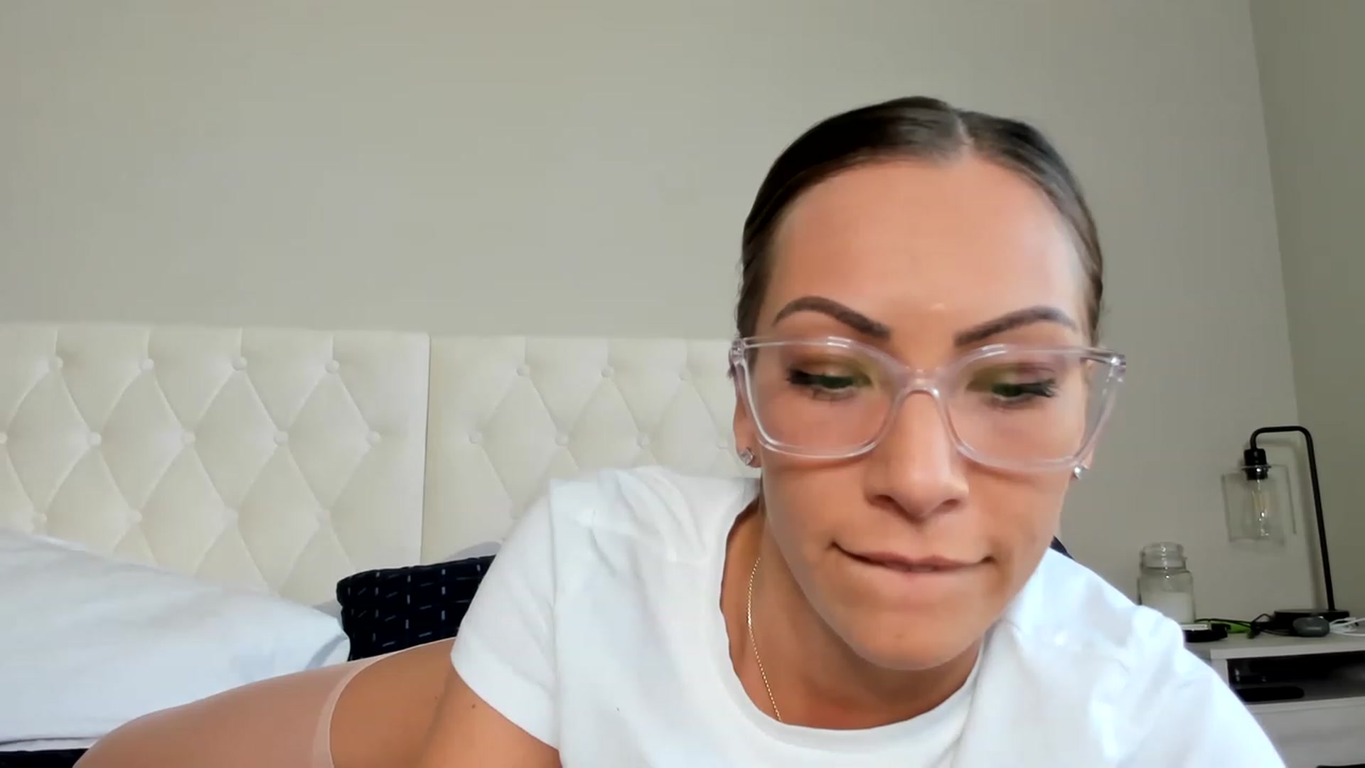 Gallery image thumbnail from Mia_Styles's myfreecams stream on, 06/02/2023, 23:56 image 19 of 20