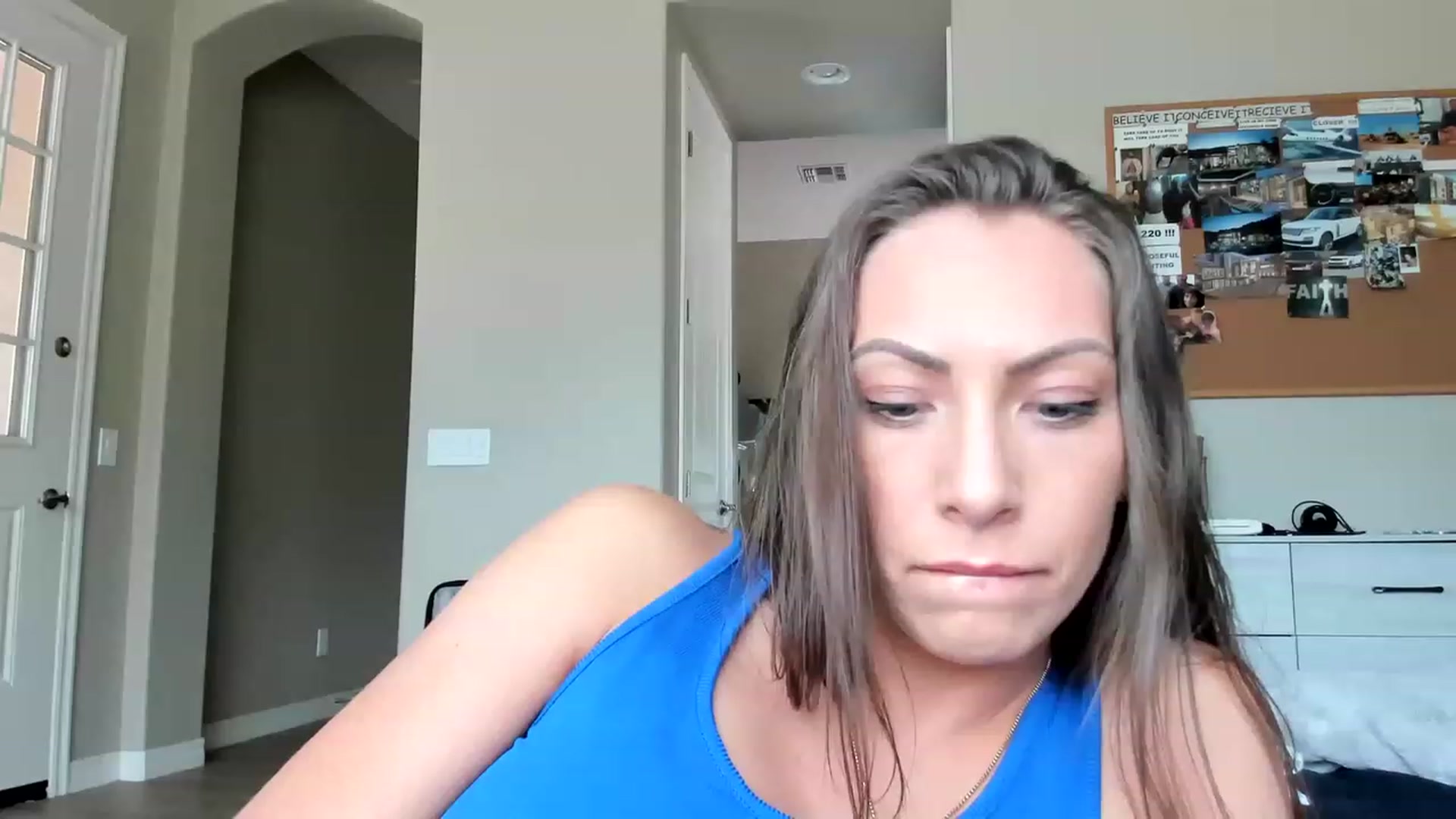 Gallery image thumbnail from Mia_Styles's myfreecams stream on, 06/04/2023, 18:19 image 2 of 20