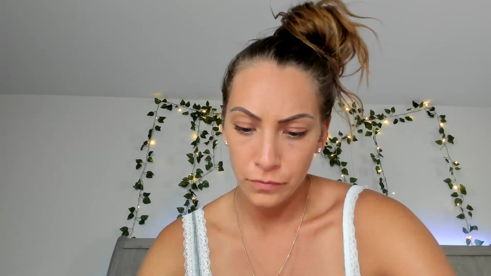 Gallery image thumbnail from Mia_Styles's myfreecams stream on, 07/12/2023, 21:29 image 12 of 20
