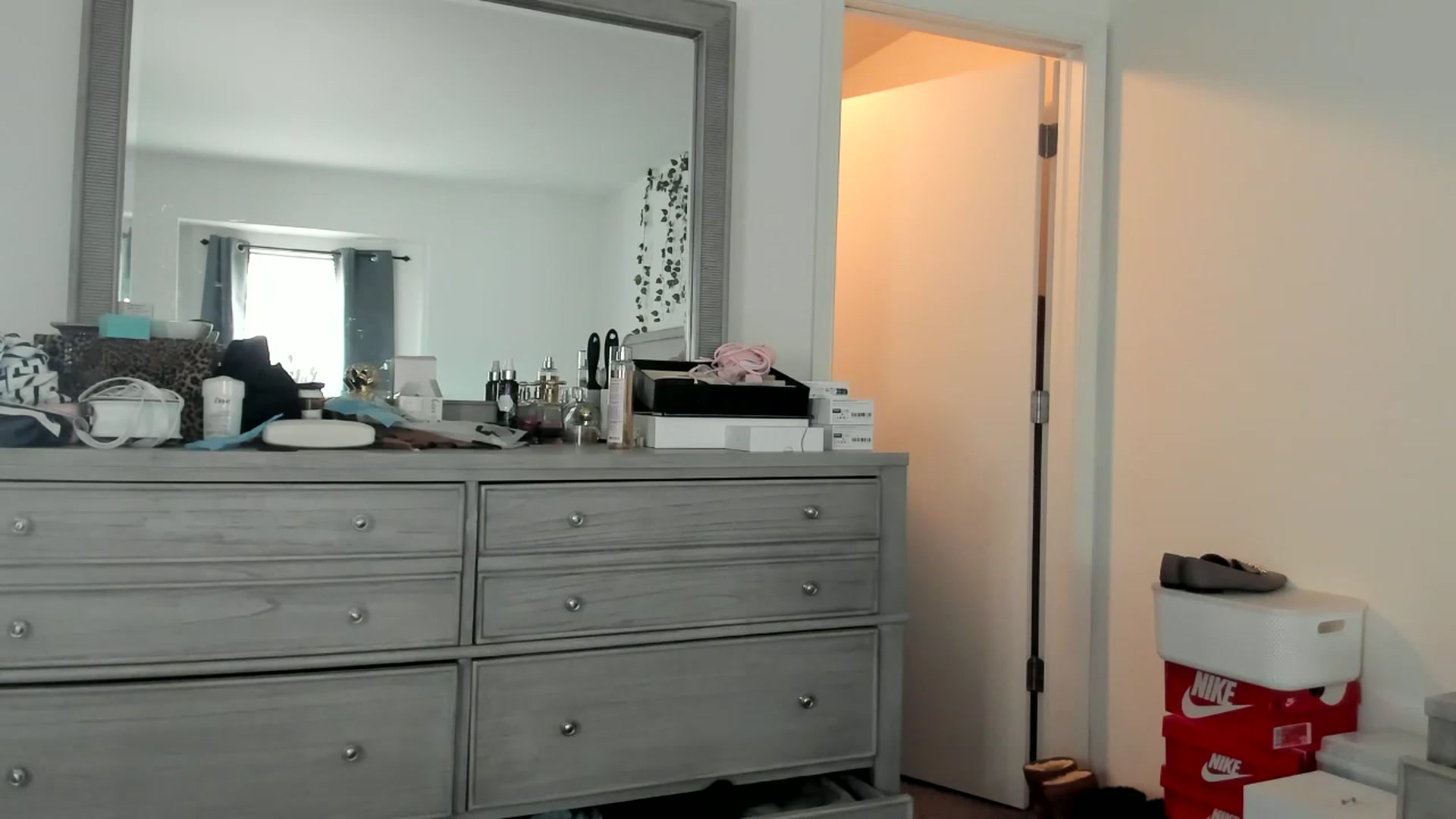 Gallery image thumbnail from Mia_Styles's myfreecams stream on, 07/14/2023, 17:37 image 17 of 20