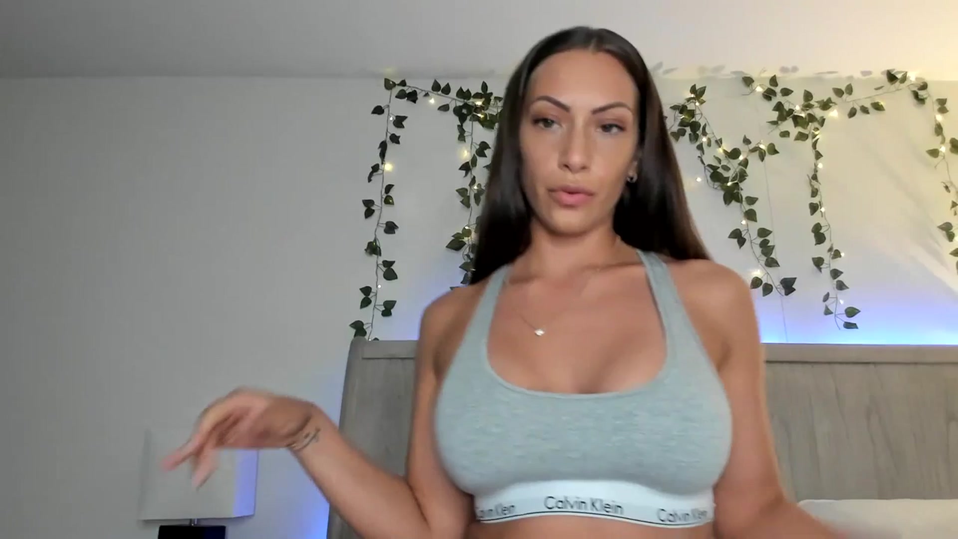 Gallery image thumbnail from Mia_Styles's myfreecams stream on, 07/21/2023, 24:30 image 2 of 20