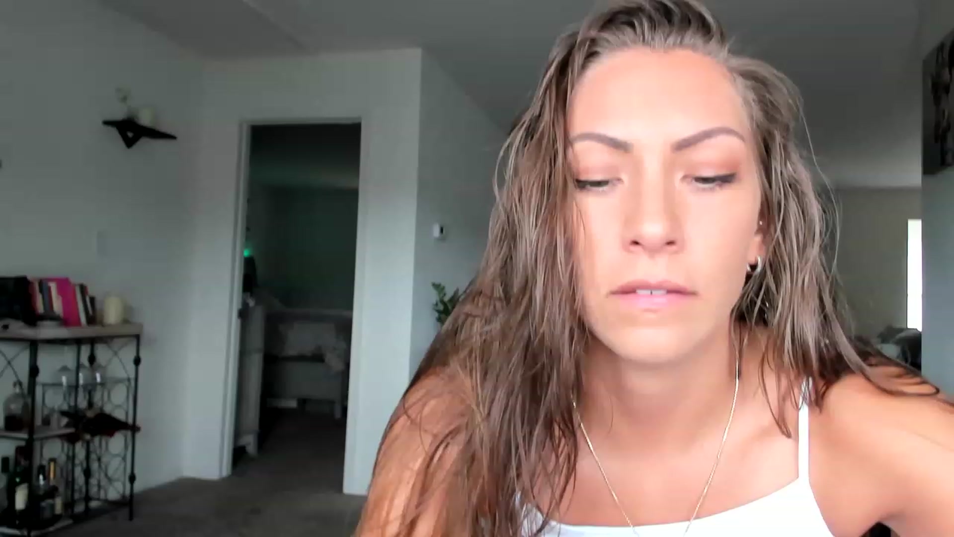 Gallery image thumbnail from Mia_Styles's myfreecams stream on, 08/03/2023, 18:25 image 5 of 20