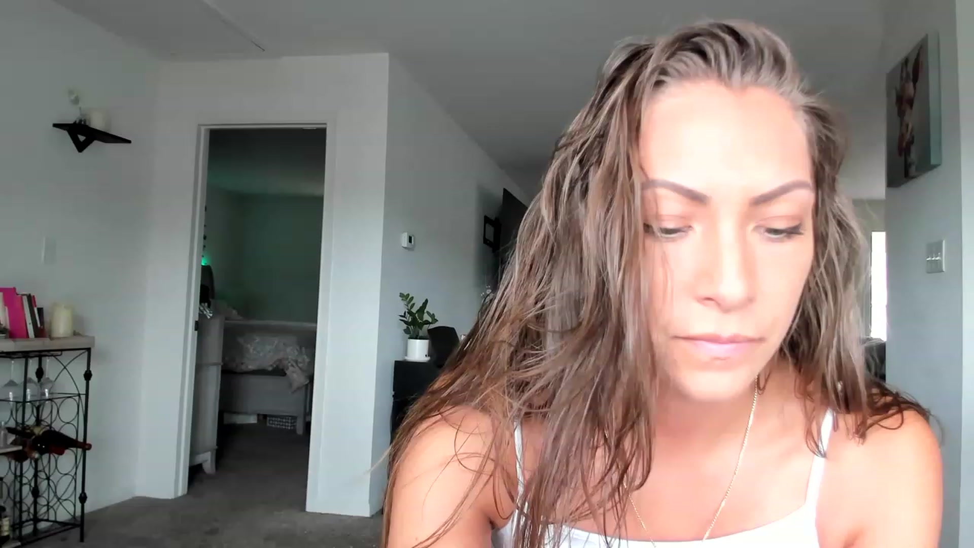 Gallery image thumbnail from Mia_Styles's myfreecams stream on, 08/03/2023, 18:25 image 4 of 20