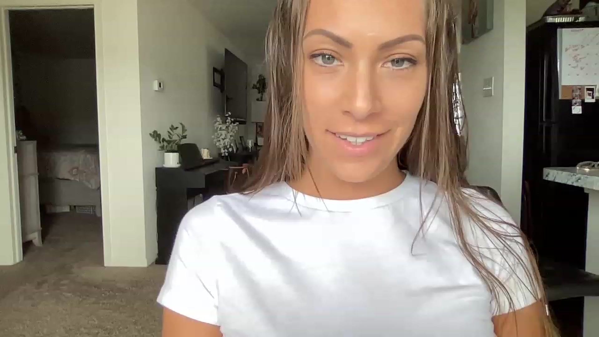 Gallery image thumbnail from Mia_Styles's myfreecams stream on, 08/06/2023, 22:34 image 9 of 20