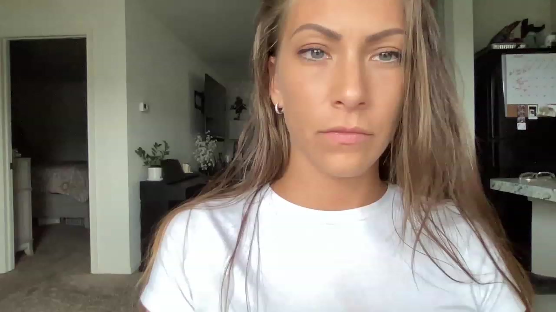 Gallery image thumbnail from Mia_Styles's myfreecams stream on, 08/06/2023, 22:34 image 16 of 20