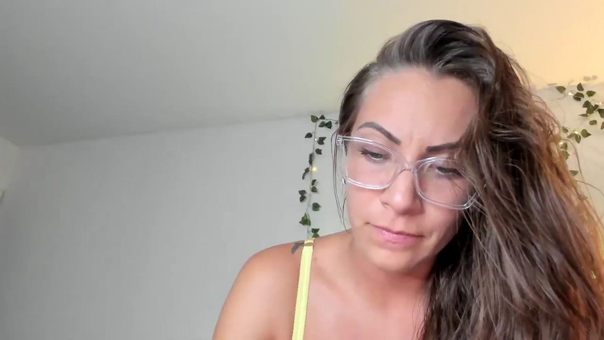 Gallery image thumbnail from Mia_Styles's myfreecams stream on, 08/14/2023, 03:19 image 8 of 20