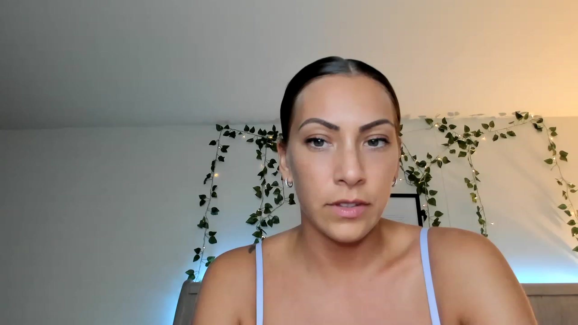 Gallery image thumbnail from Mia_Styles's myfreecams stream on, 08/15/2023, 02:03 image 10 of 20