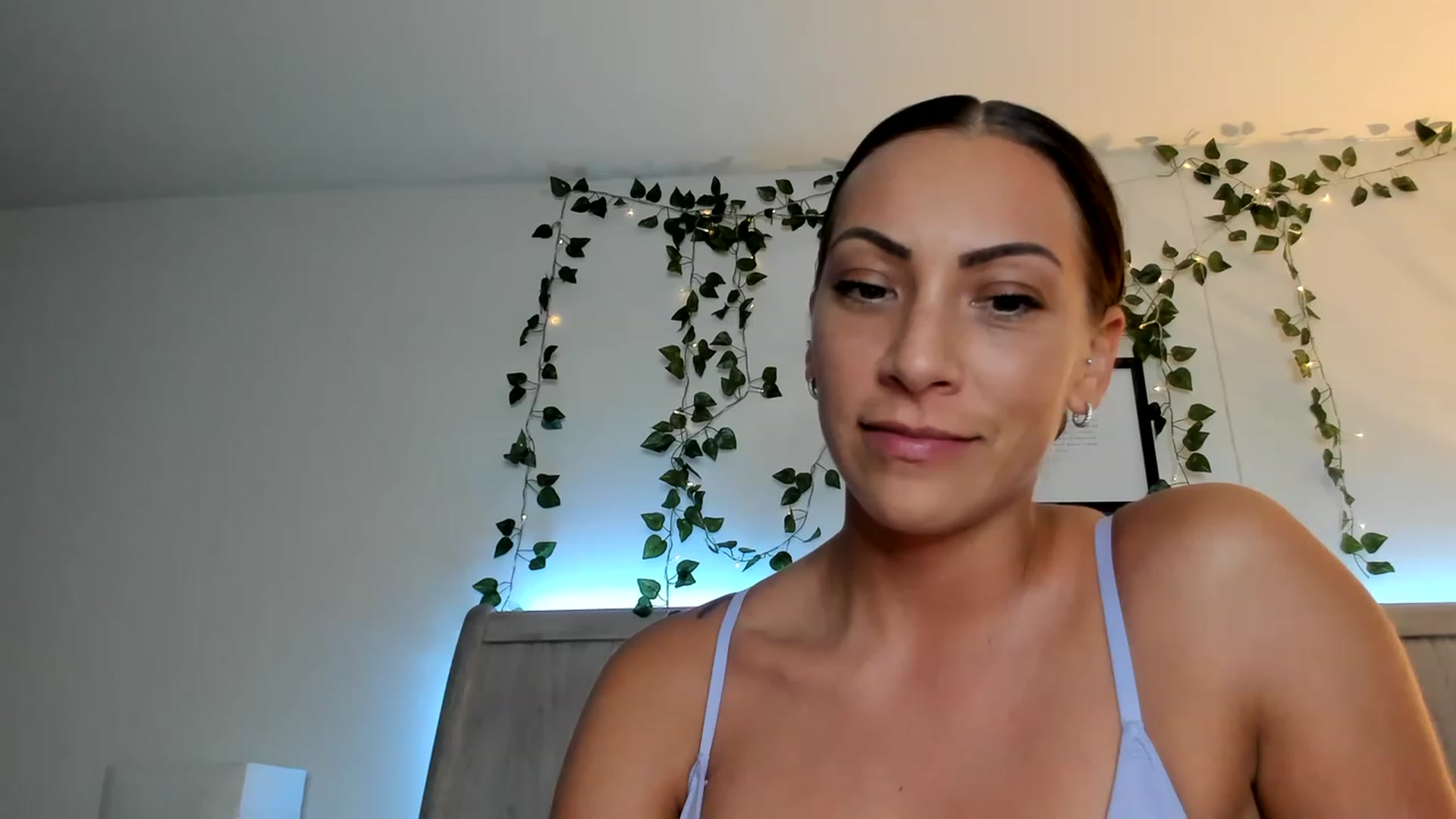 Gallery image thumbnail from Mia_Styles's myfreecams stream on, 08/15/2023, 02:31 image 11 of 20