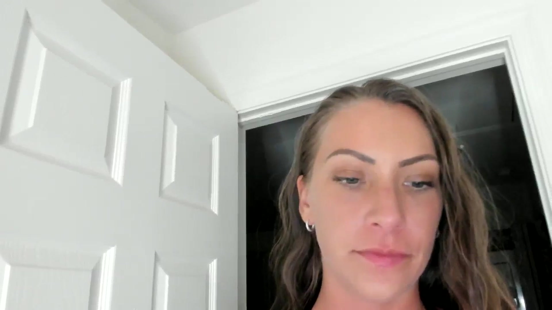 Gallery image thumbnail from Mia_Styles's myfreecams stream on, 08/17/2023, 03:30 image 9 of 20