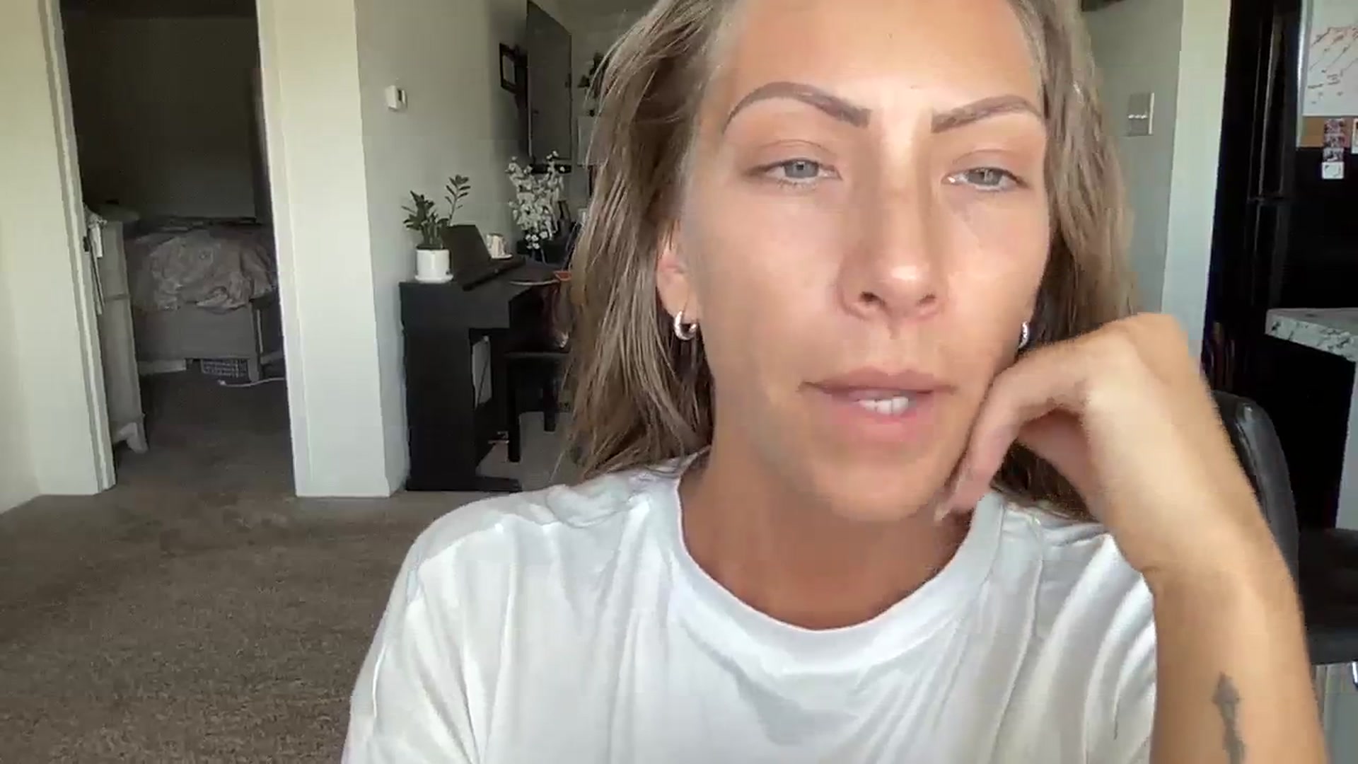 Gallery image thumbnail from Mia_Styles's myfreecams stream on, 08/17/2023, 17:33 image 11 of 20