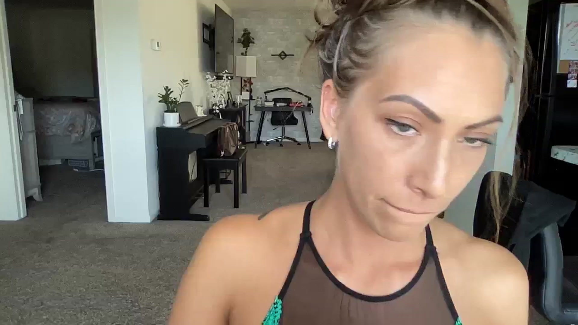 Gallery image thumbnail from Mia_Styles's myfreecams stream on, 08/19/2023, 21:11 image 20 of 20