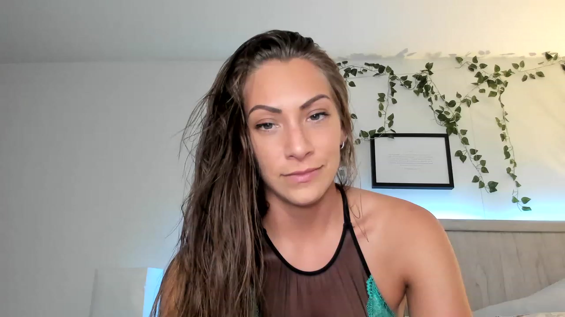 Gallery image thumbnail from Mia_Styles's myfreecams stream on, 08/20/2023, 01:18 image 18 of 20