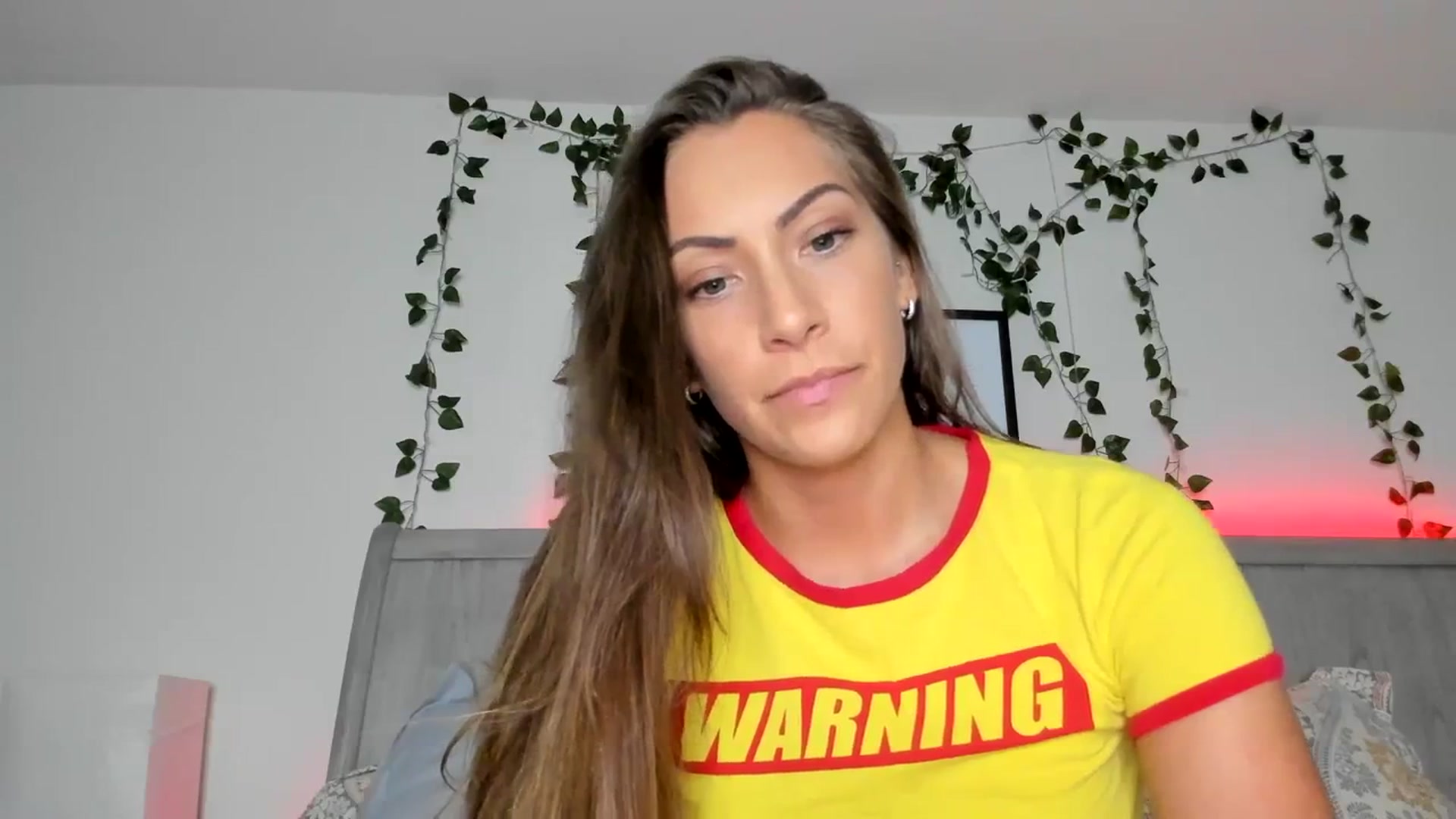Gallery image thumbnail from Mia_Styles's myfreecams stream on, 08/25/2023, 24:41 image 4 of 20