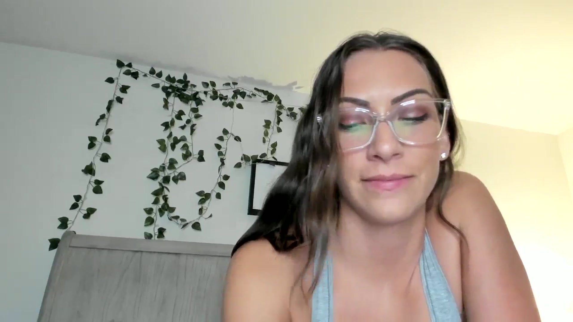 Gallery image thumbnail from Mia_Styles's myfreecams stream on, 09/24/2023, 23:54 image 10 of 20