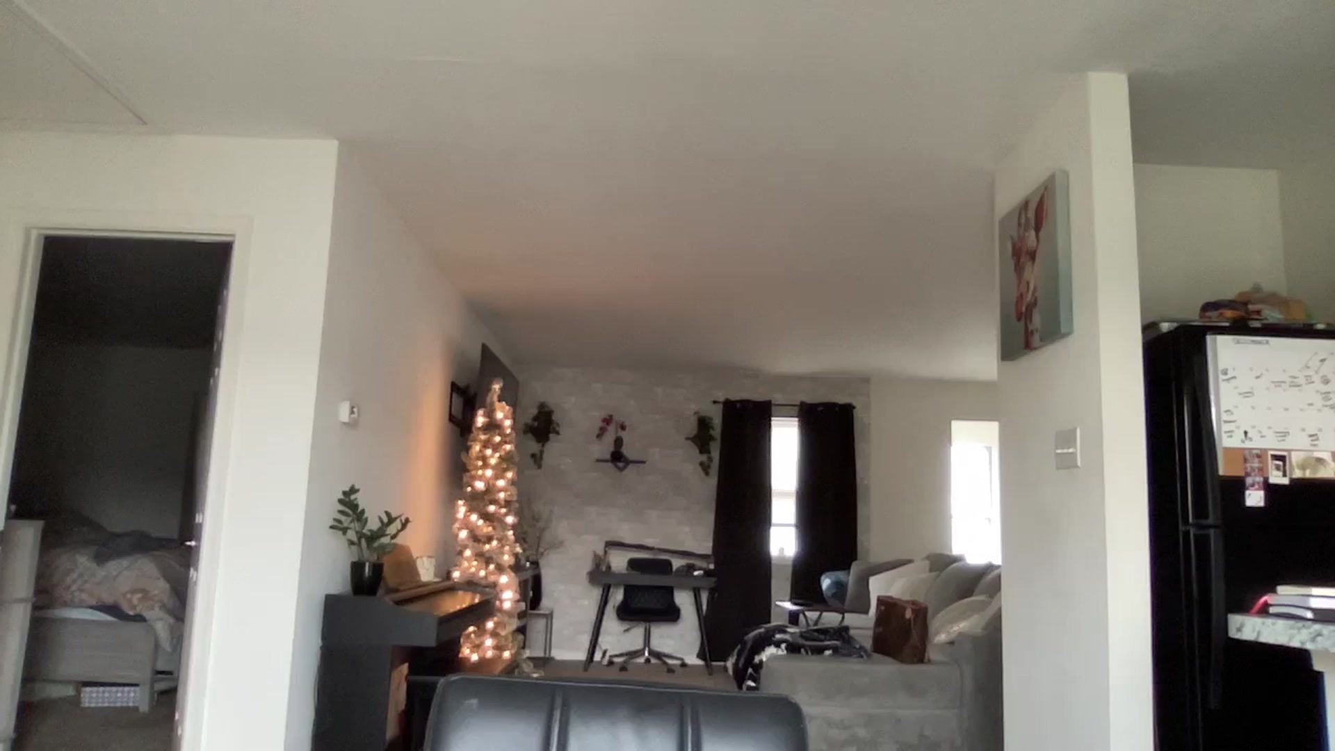 Gallery image thumbnail from Mia_Styles's myfreecams stream on, 12/02/2023, 20:03 image 17 of 20