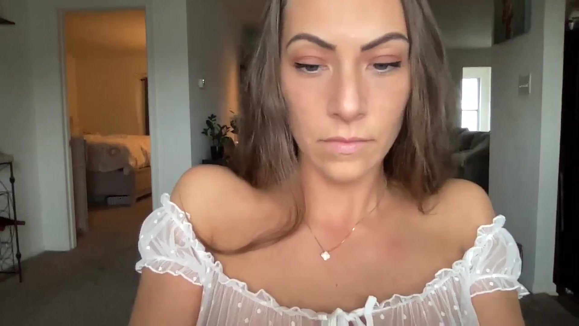 Gallery image thumbnail from Mia_Styles's myfreecams stream on, 12/31/2023, 21:13 image 4 of 20