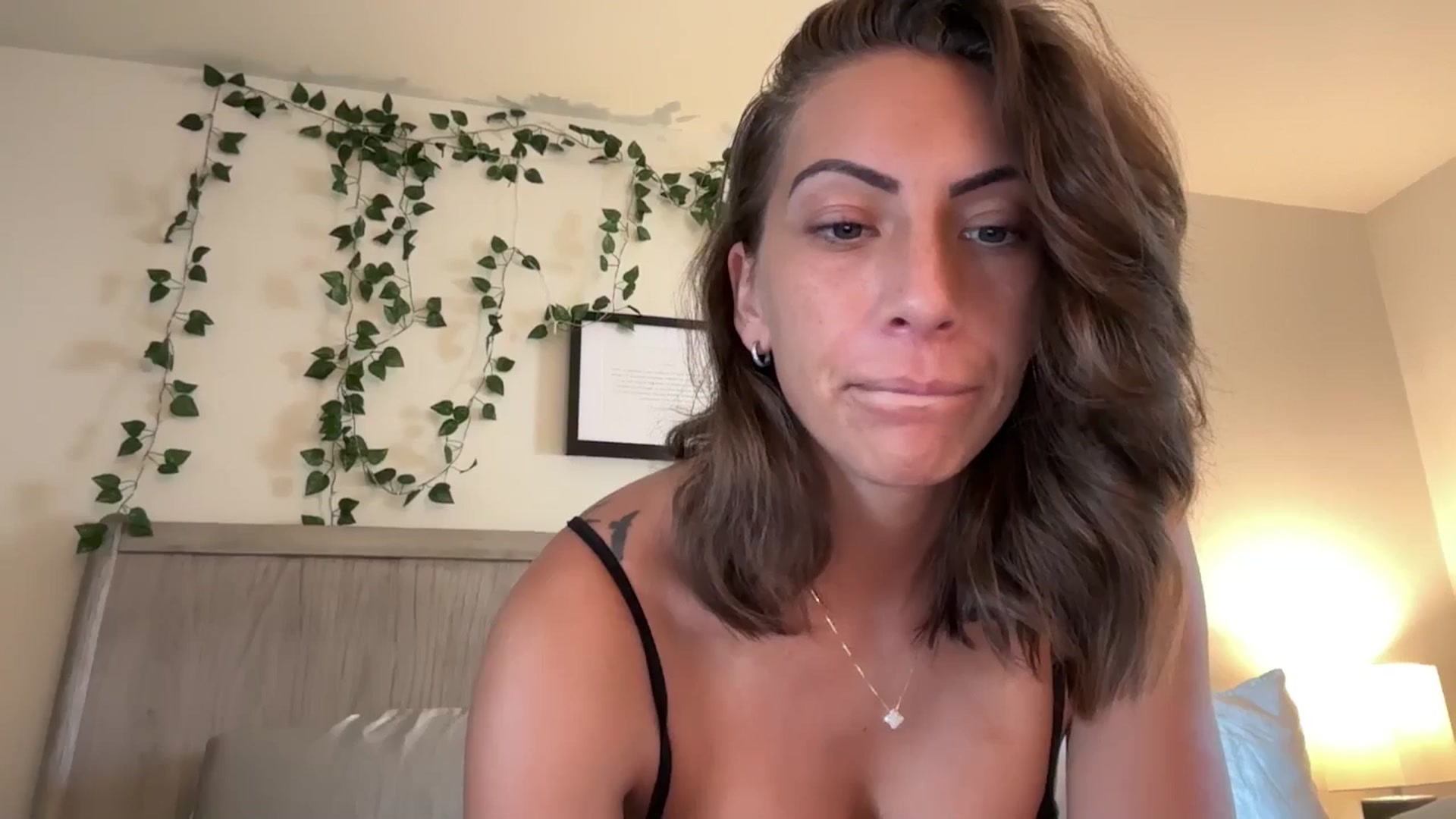 Gallery image thumbnail from Mia_Styles's myfreecams stream on, 09/16/2024, 15:53 image 3 of 20