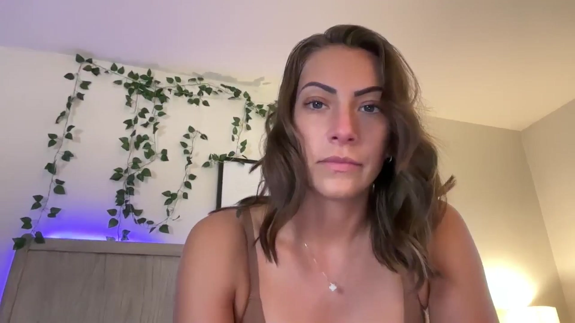 Gallery image thumbnail from Mia_Styles's myfreecams stream on, 09/23/2024, 18:33 image 8 of 20