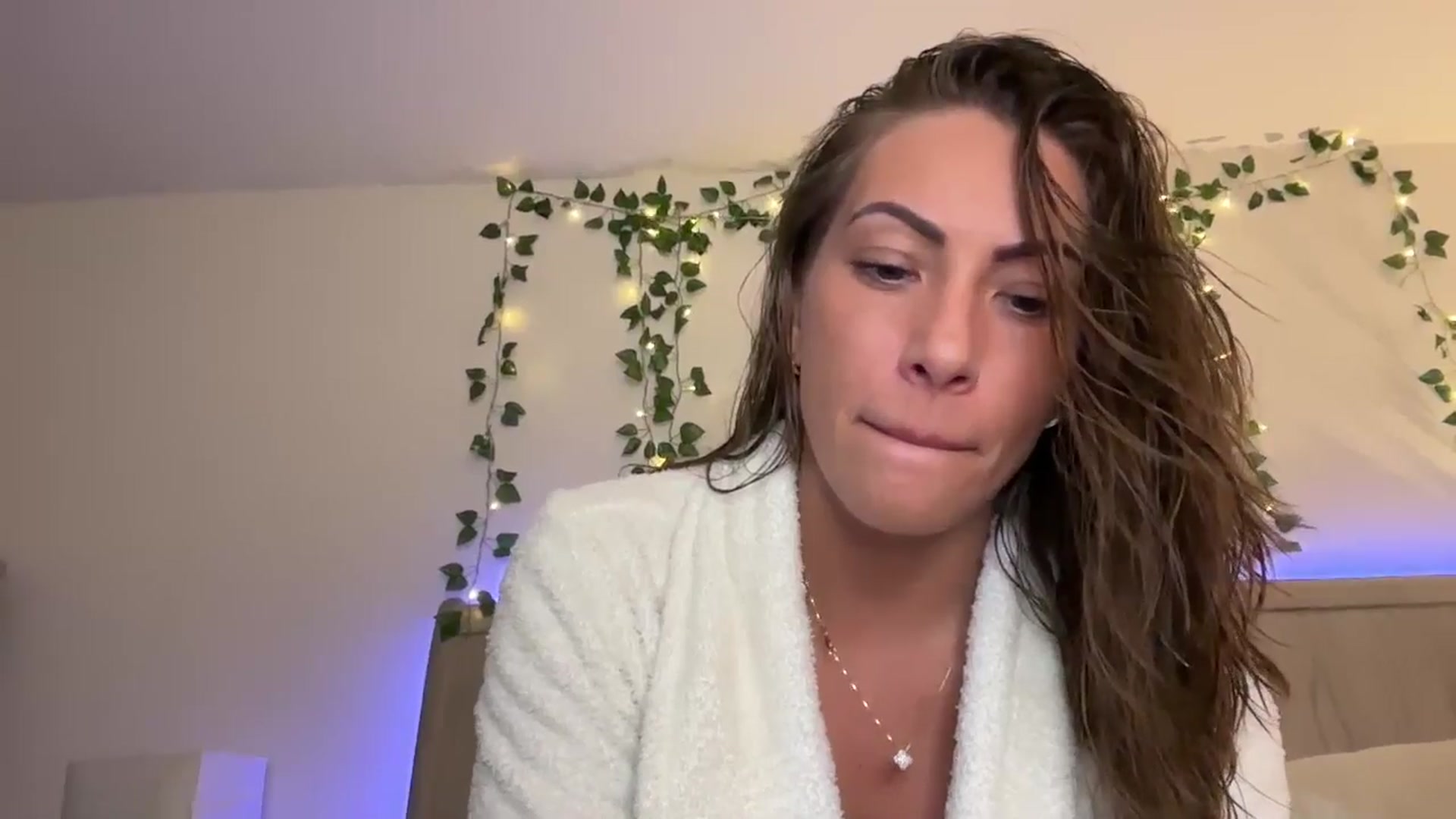 Gallery image thumbnail from Mia_Styles's myfreecams stream on, 12/31/2024, 20:50 image 3 of 20