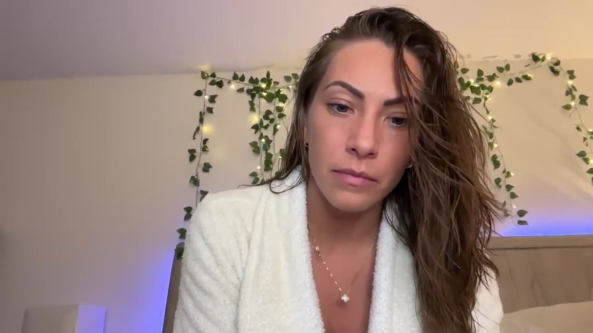 Gallery image thumbnail from Mia_Styles's myfreecams stream on, 12/31/2024, 20:50 image 2 of 20